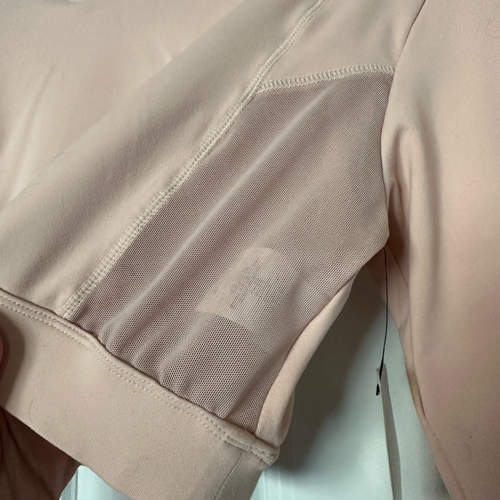 Women's Blush Pink Cropped Athletic Hoodie NWT - Picture 4 of 9